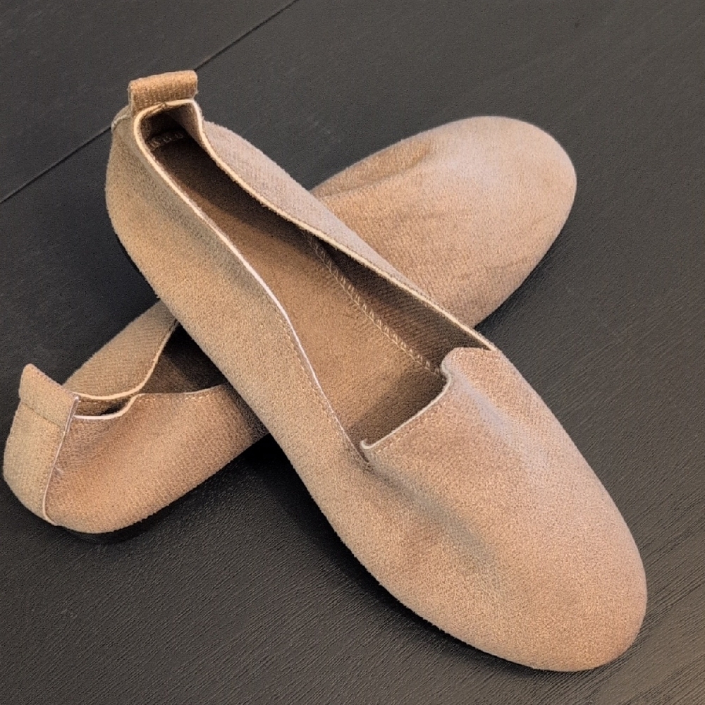 Elegant Tan Women's Loafers